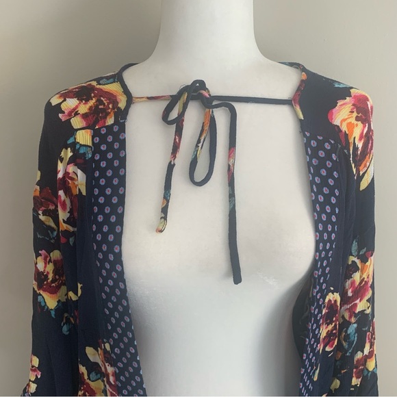 Band of Gypsies Long Floral Duster Kimono - Picture 5 of 9